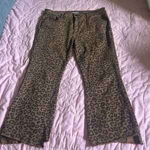 DL1961 Cropped Leopard Print Uneven Hem Jeans